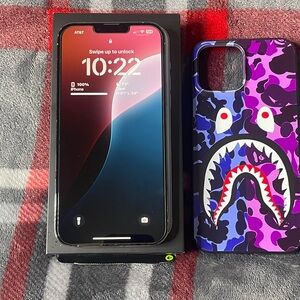 iPhone 13 Pro Max brand new (unlocked)